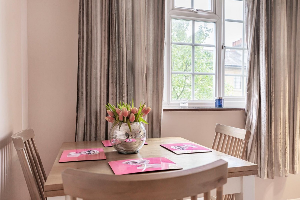 Gables Close, London, SE5