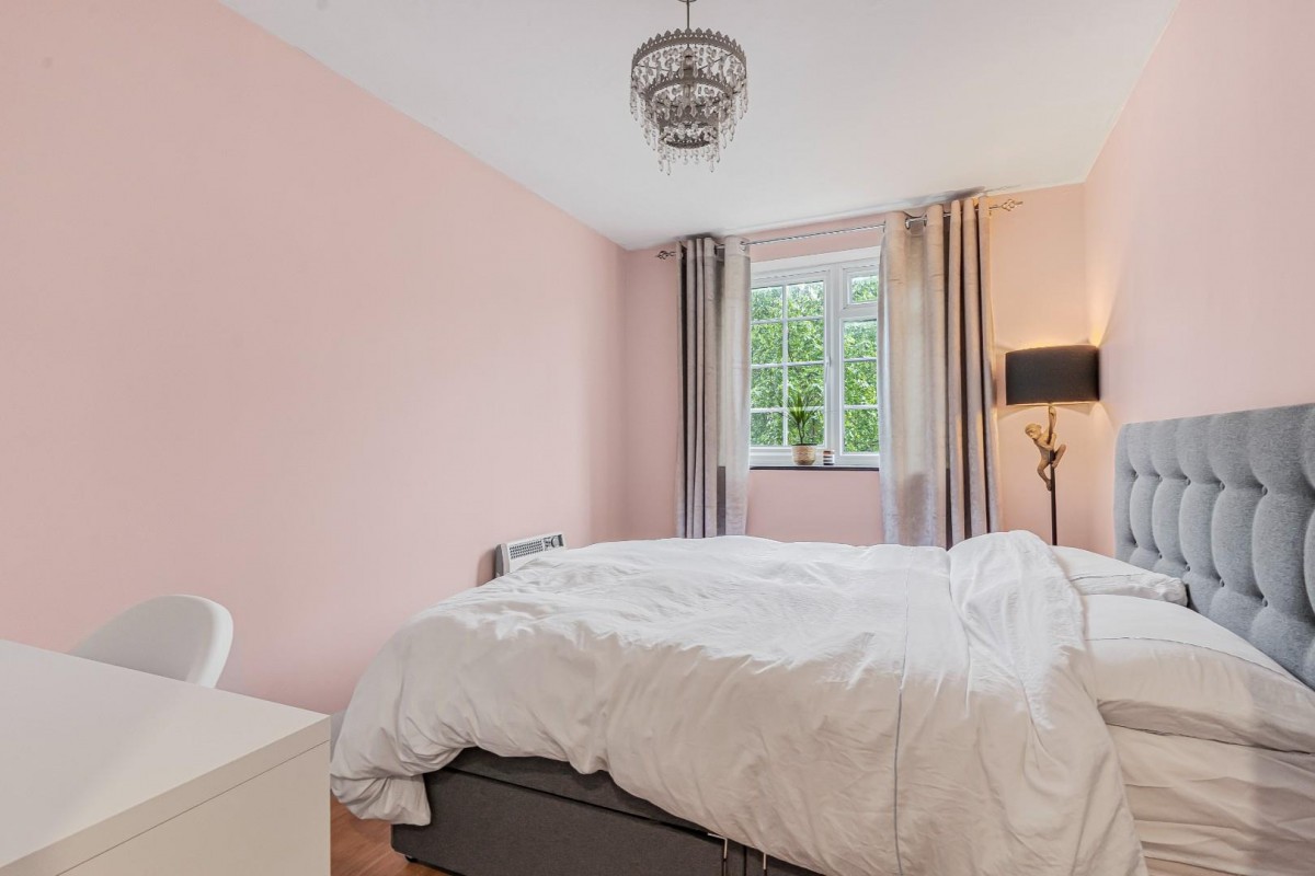 Gables Close, London, SE5