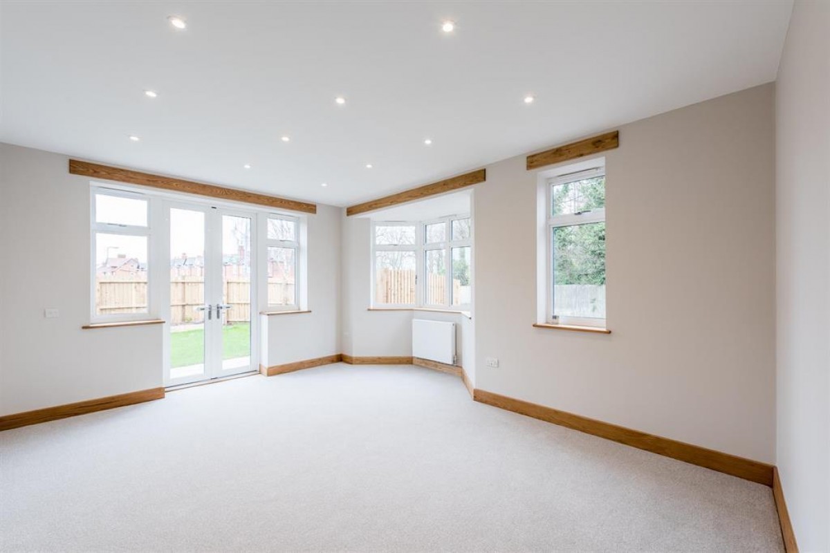 Springfield Road, Kings Heath, Birmingham, B14 7DX