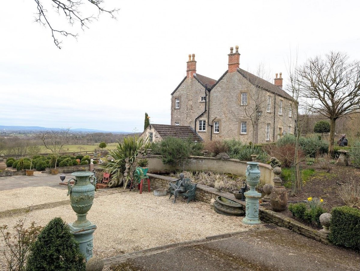 Charfield Road, Tortworth