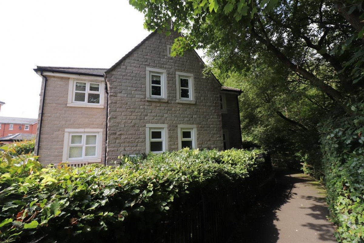 Brookside Walk, Bolton, BL1 8FW
