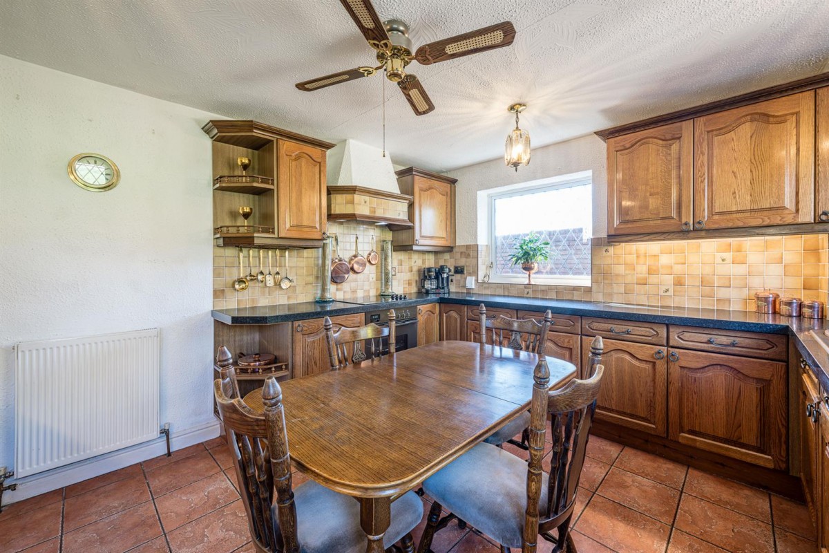 Mountain Ash Drive, Pedmore, DY9 0YR