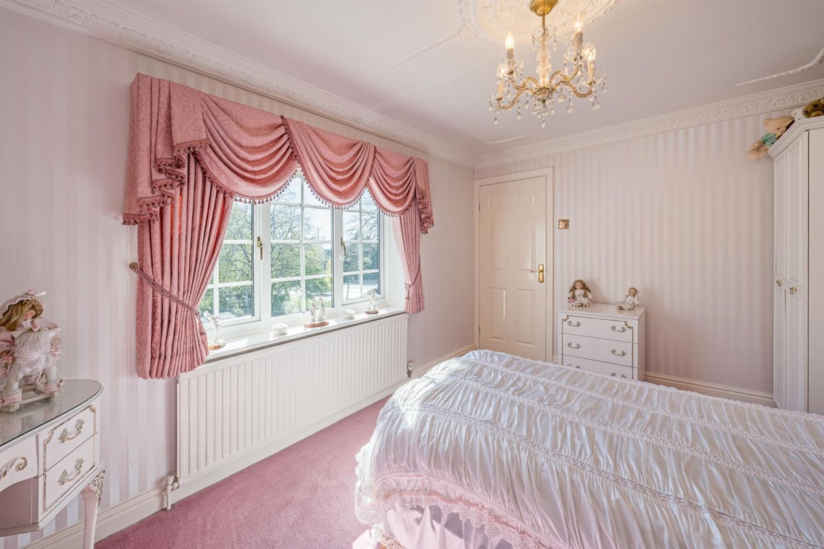 Mountain Ash Drive, Pedmore, DY9 0YR