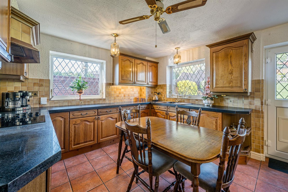 Mountain Ash Drive, Pedmore, DY9 0YR