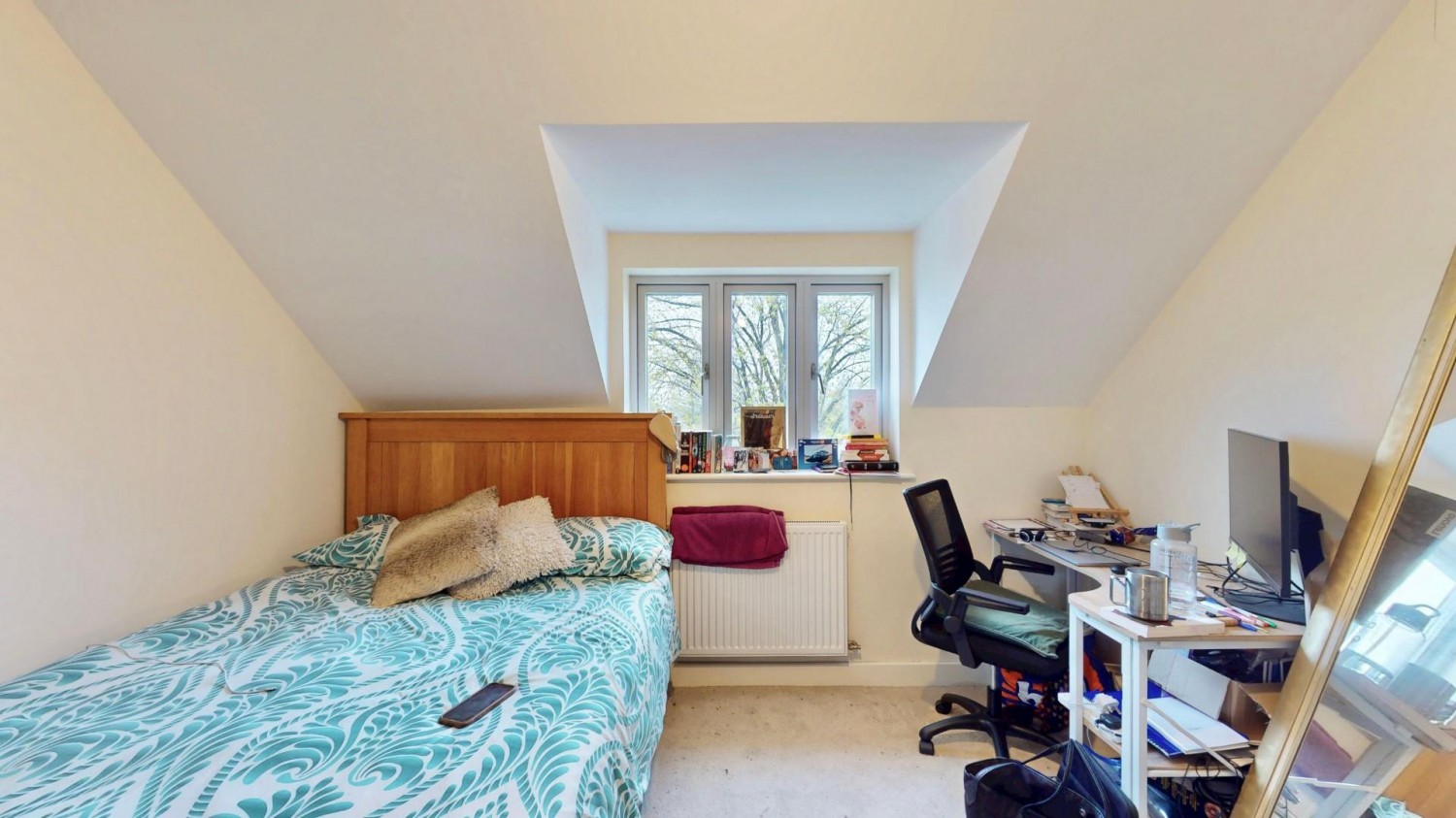 New Mossford Way, Barkingside, IG6