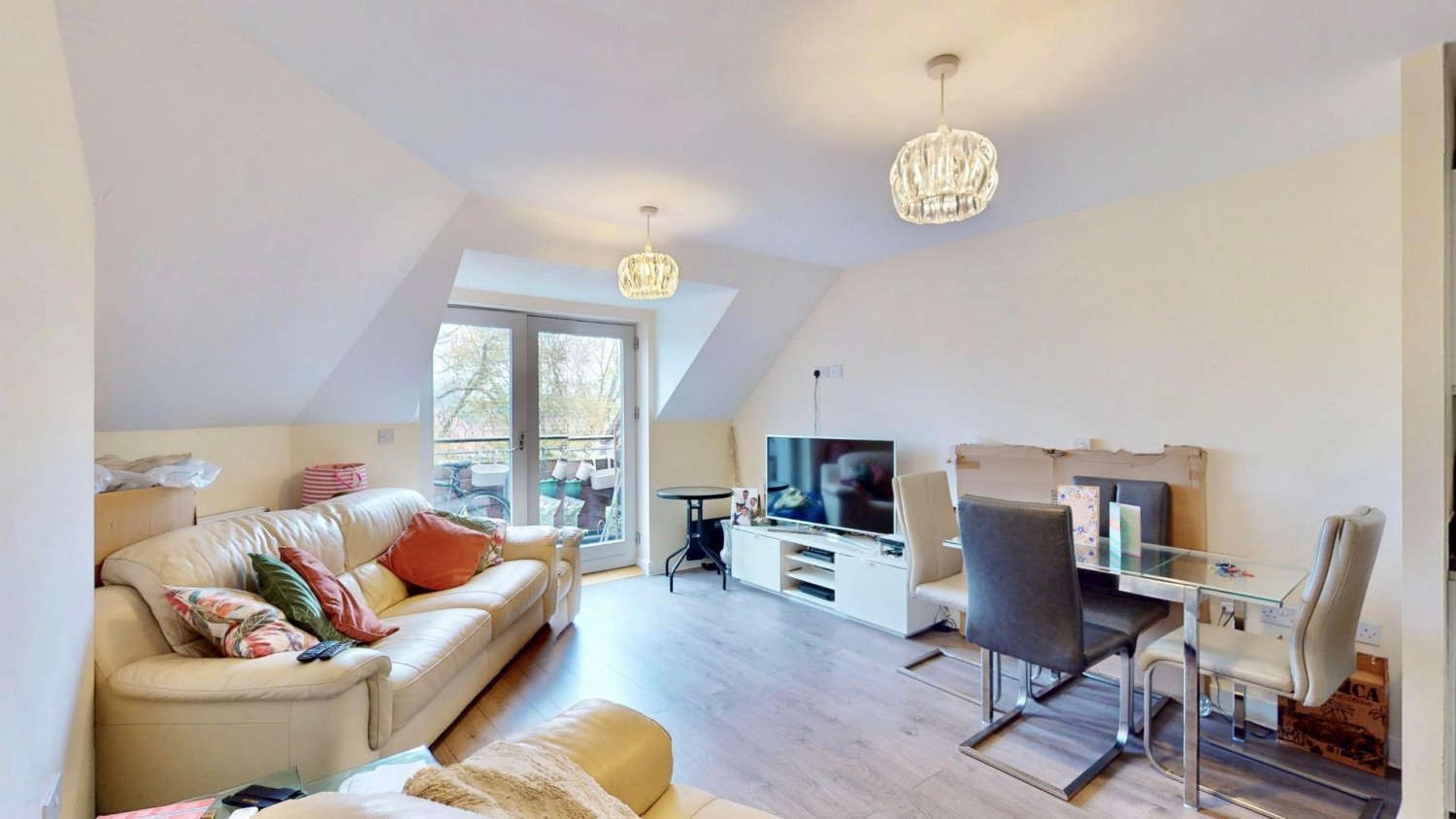 New Mossford Way, Barkingside, IG6