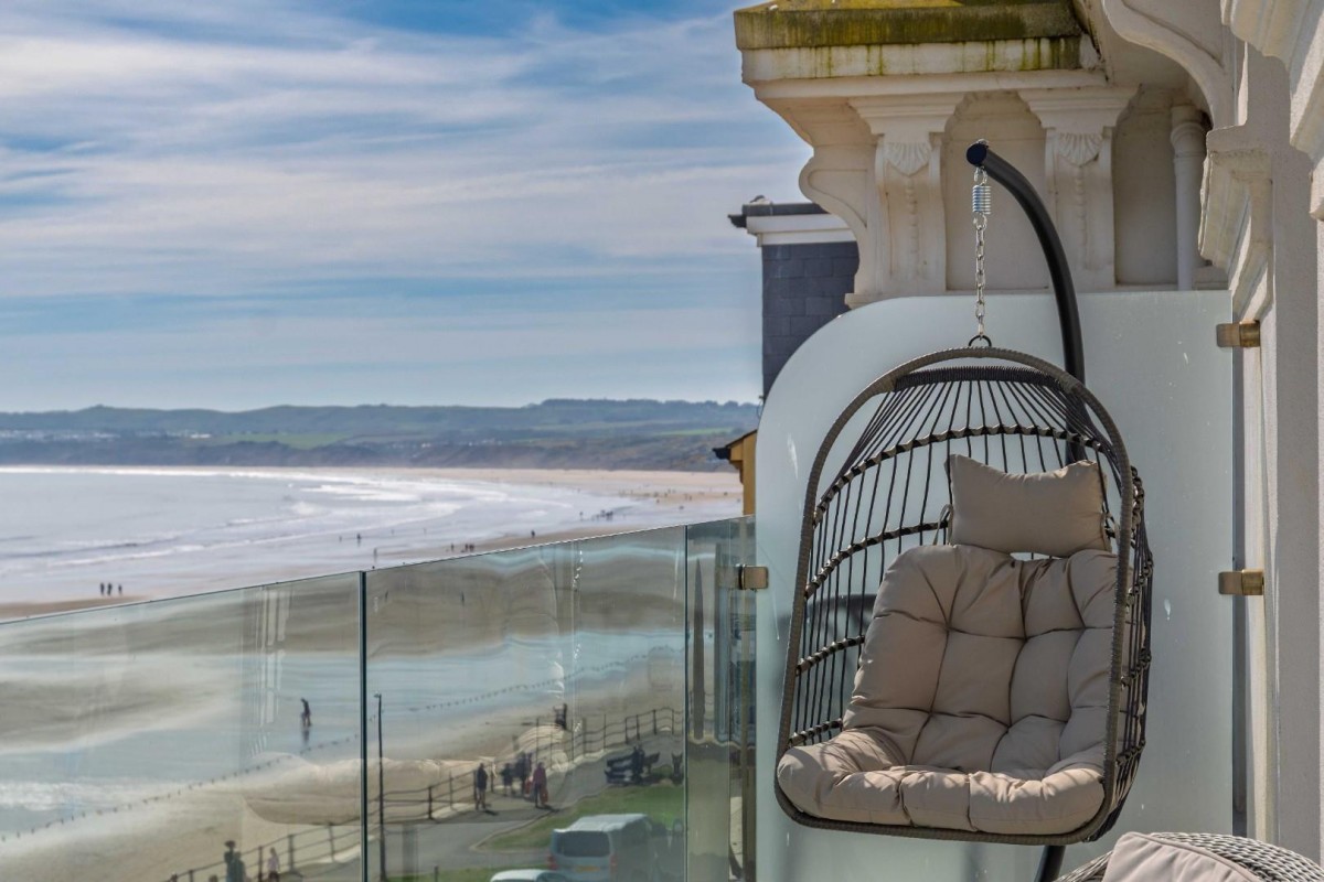 Ackworth House, The Beach, Filey