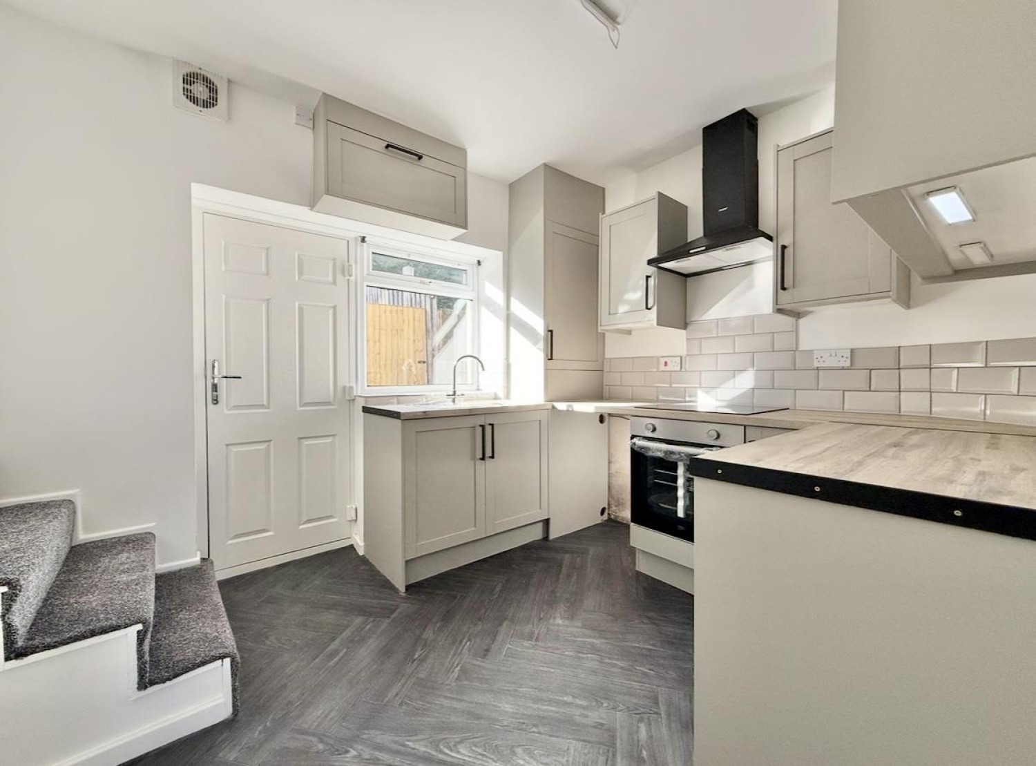 Pontefract Road, Barnsley