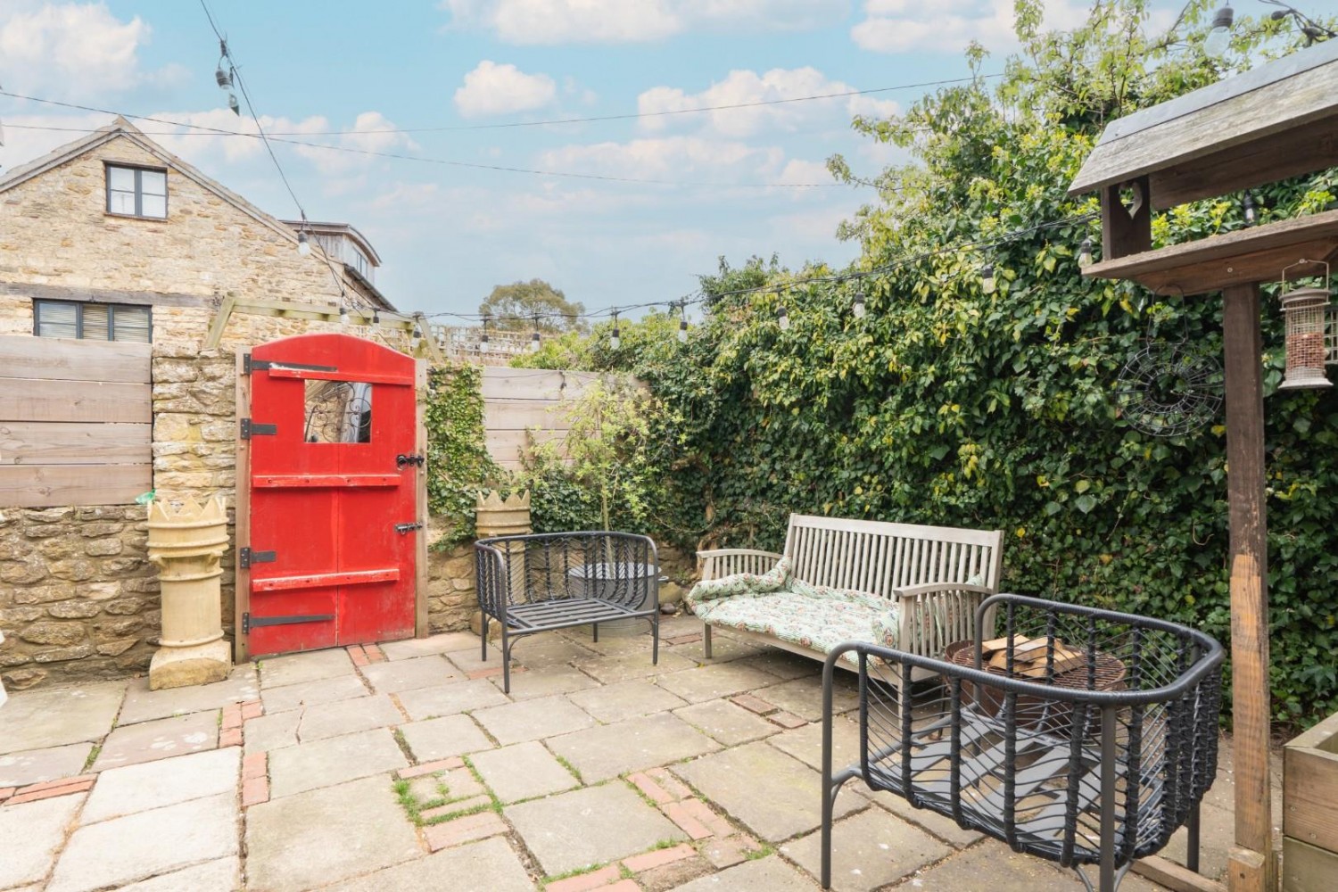 Bull Pitch, Dursley