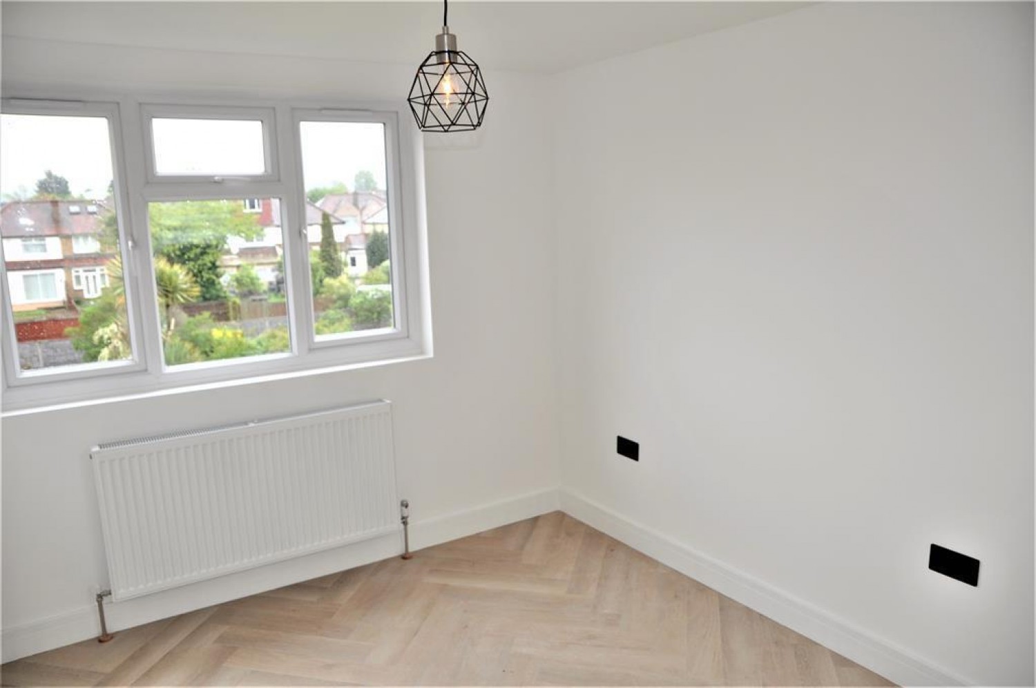 Earls Crescent, Harrow, Middlesex, HA1 1XL