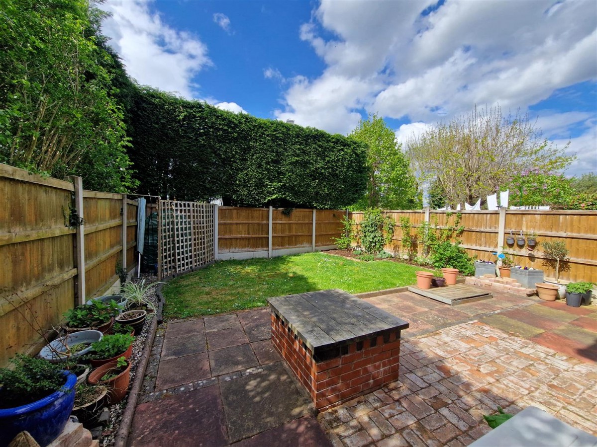 Lutley Drive, Stourbridge, DY9 0YQ