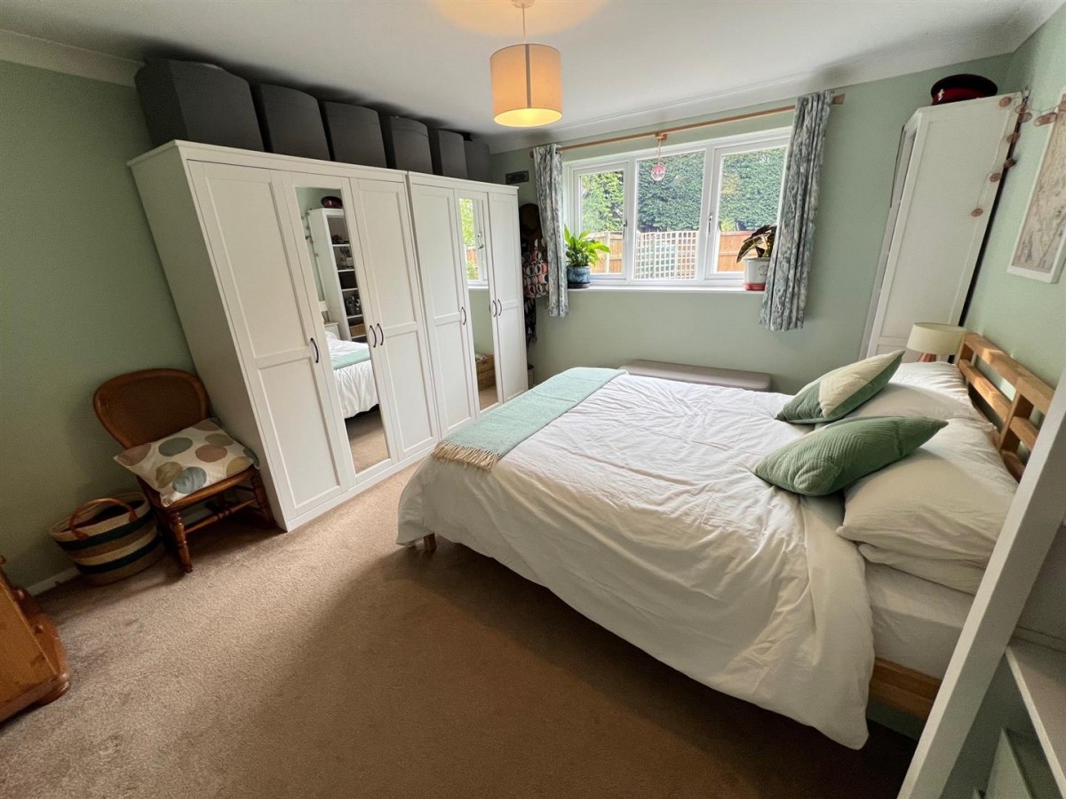 Lutley Drive, Stourbridge, DY9 0YQ