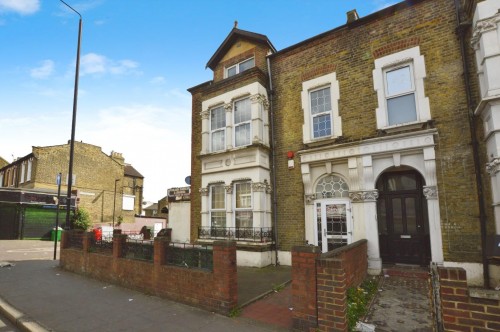 Plashet Road, Plaistow
