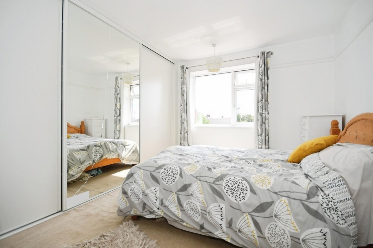 Manor Avenue, Brimington, Chesterfield, S43 1NQ