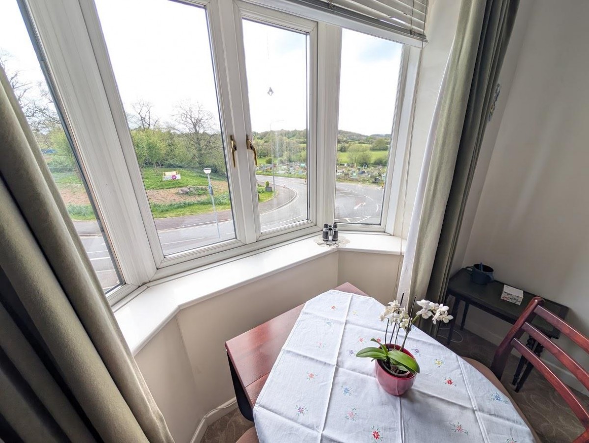 Midland Way, Thornbury, Bristol