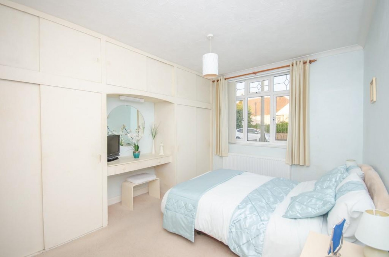 Salisbury Gardens, Downend, Bristol, BS16 5RE