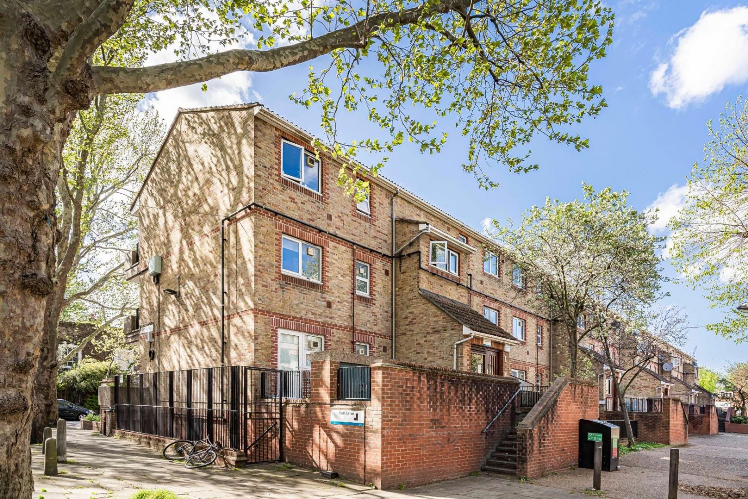 Bath Close, London, SE15 2JP