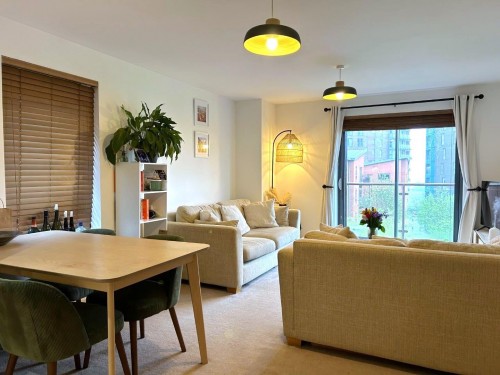 Bouverie Court, Leeds