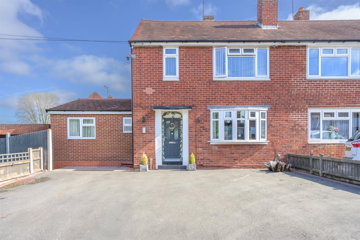 Sycamore Road, Kingswinford, DY6 8EQ