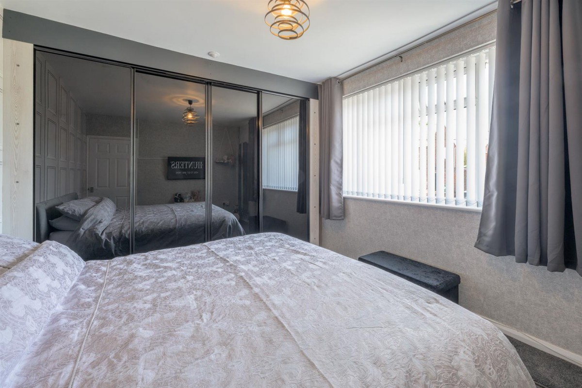 Sycamore Road, Kingswinford, DY6 8EQ