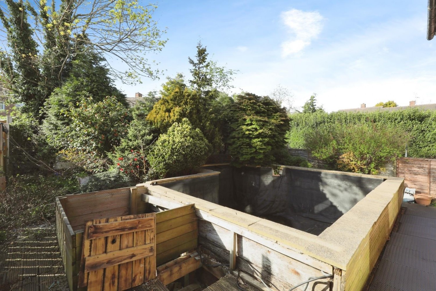 Lowedges Crescent, Lowedges, Sheffield, S8 7LP