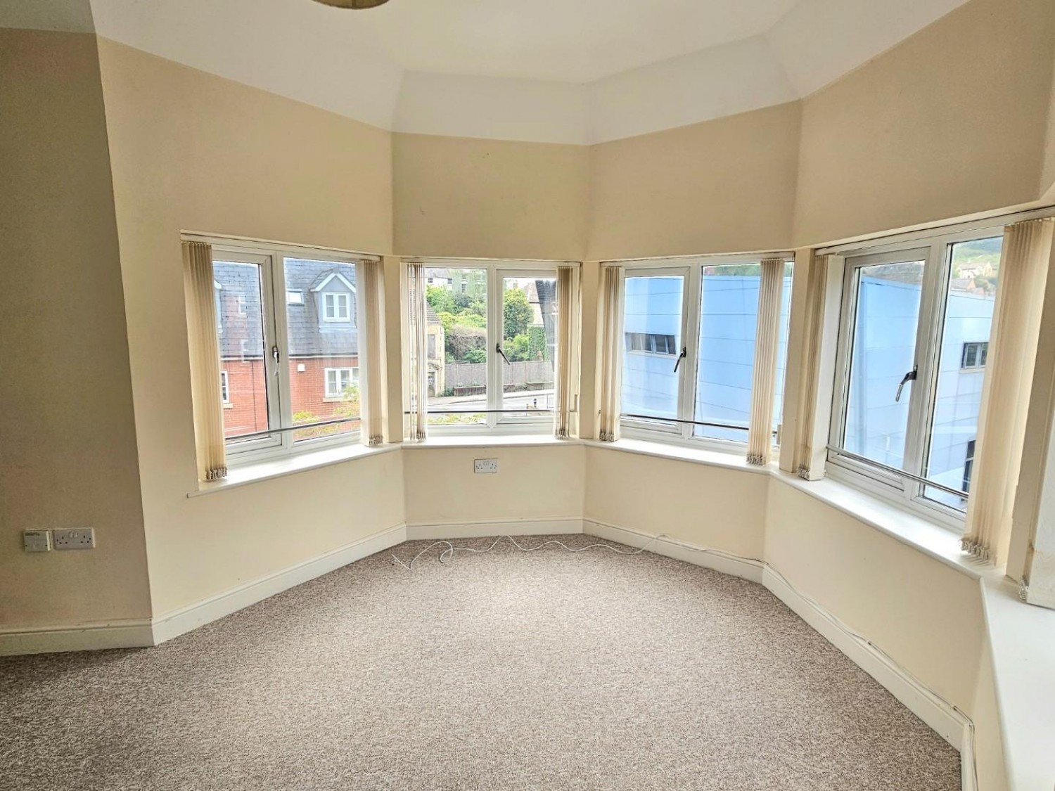 Legion Close, Dursley, Gloucestershire, GL11 4LT