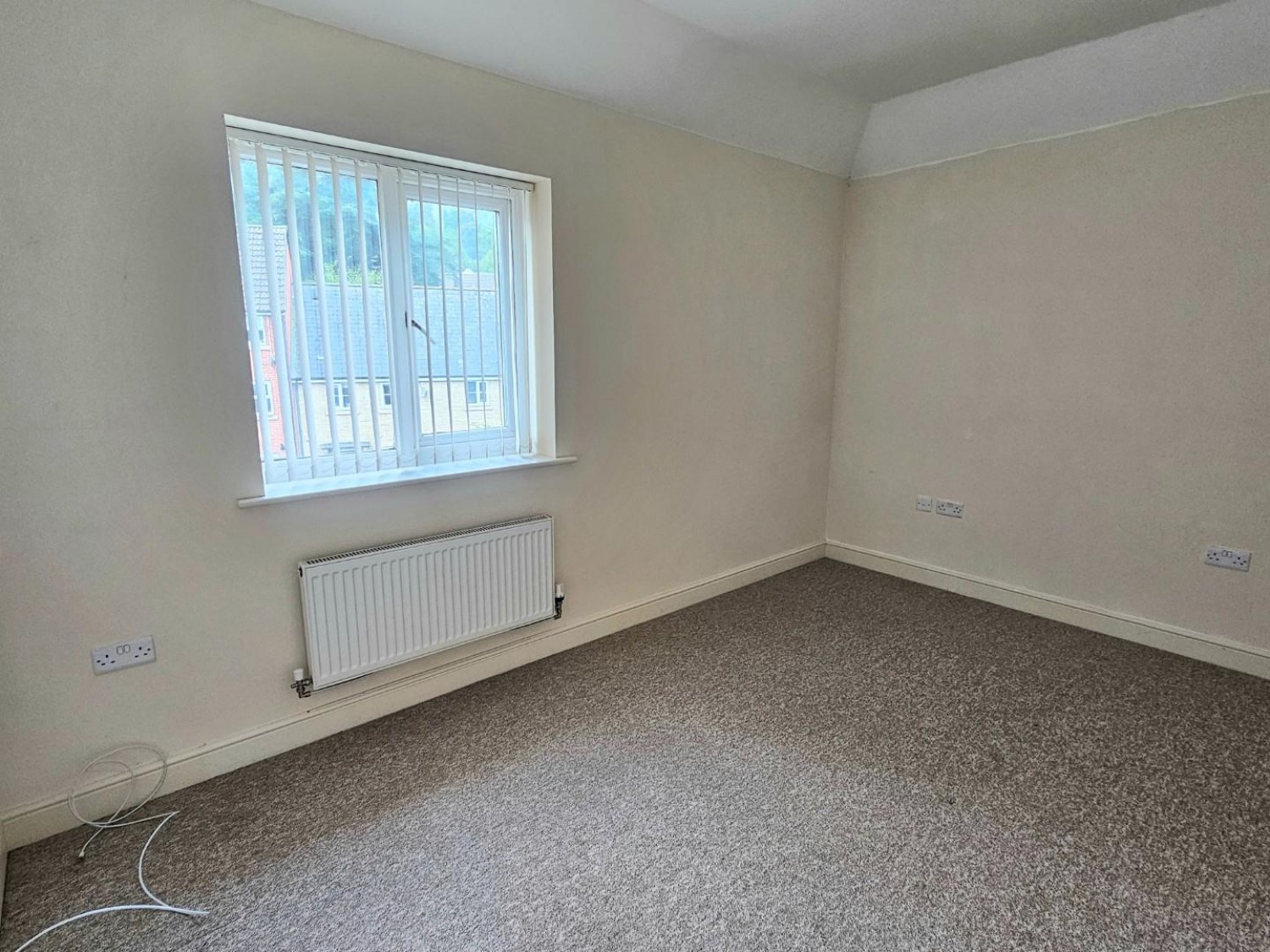 Legion Close, Dursley, Gloucestershire, GL11 4LT