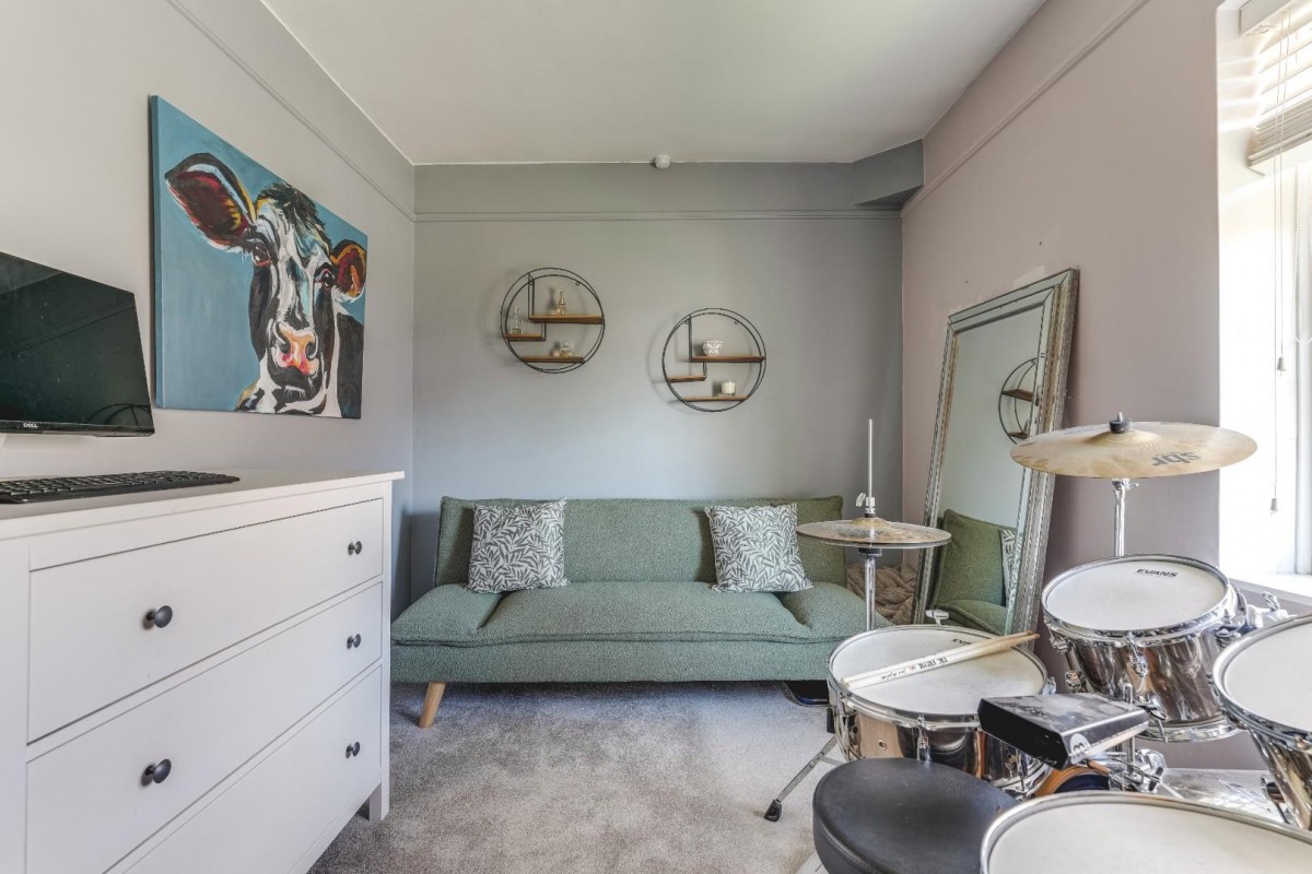 Sunny Hill, Buntingford