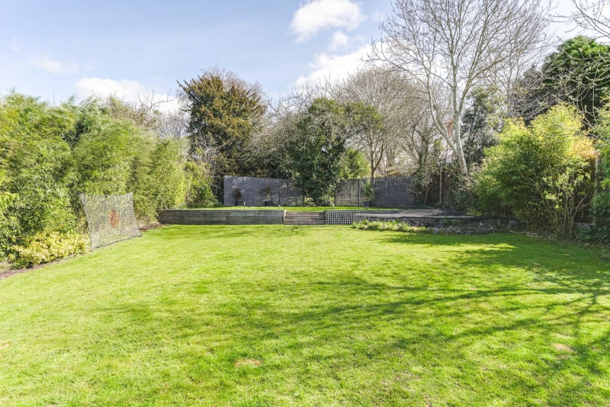 Sunny Hill, Buntingford