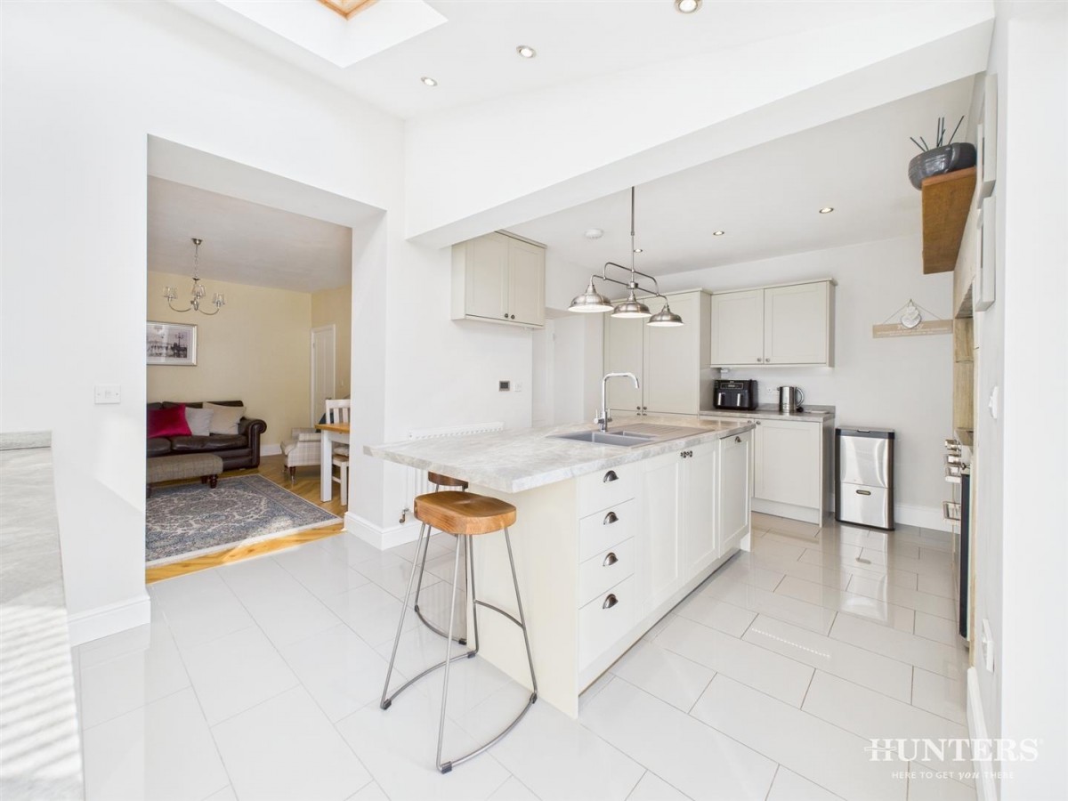 West Parade, Leadgate