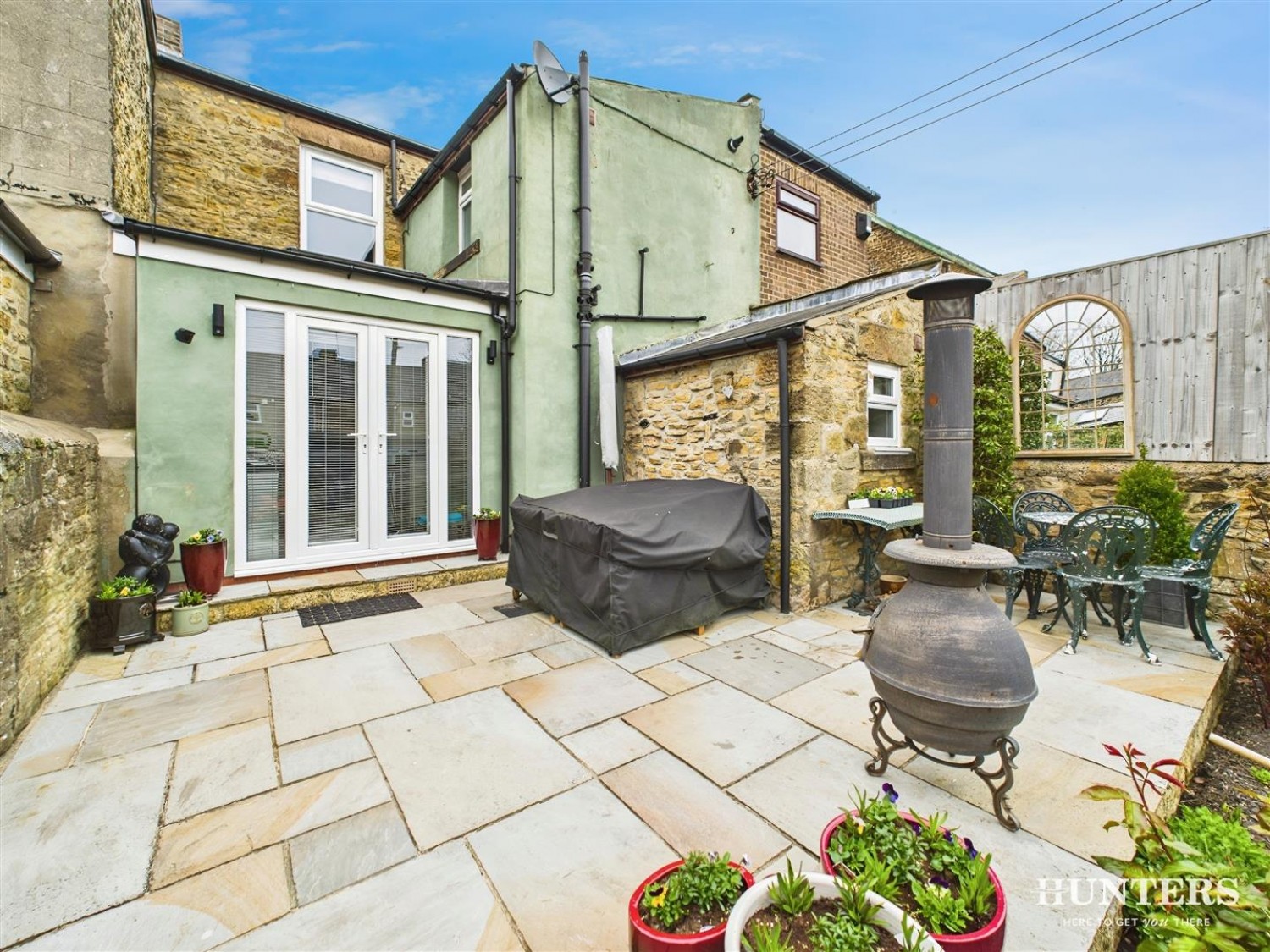 West Parade, Leadgate