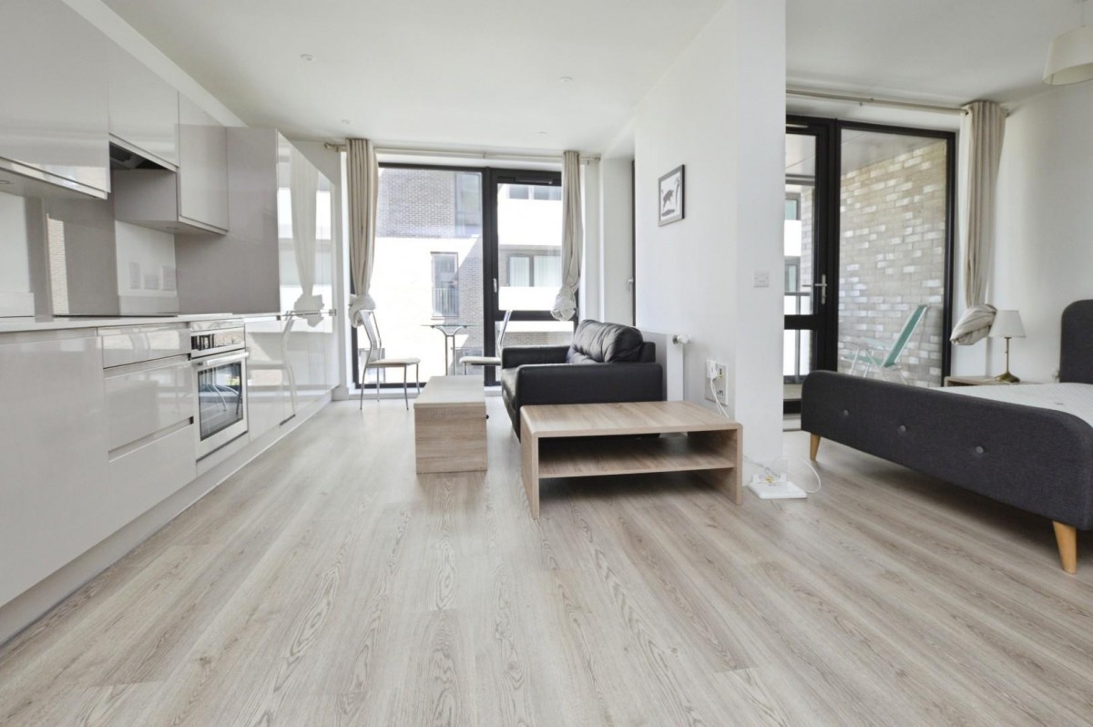 Deauville Close, London