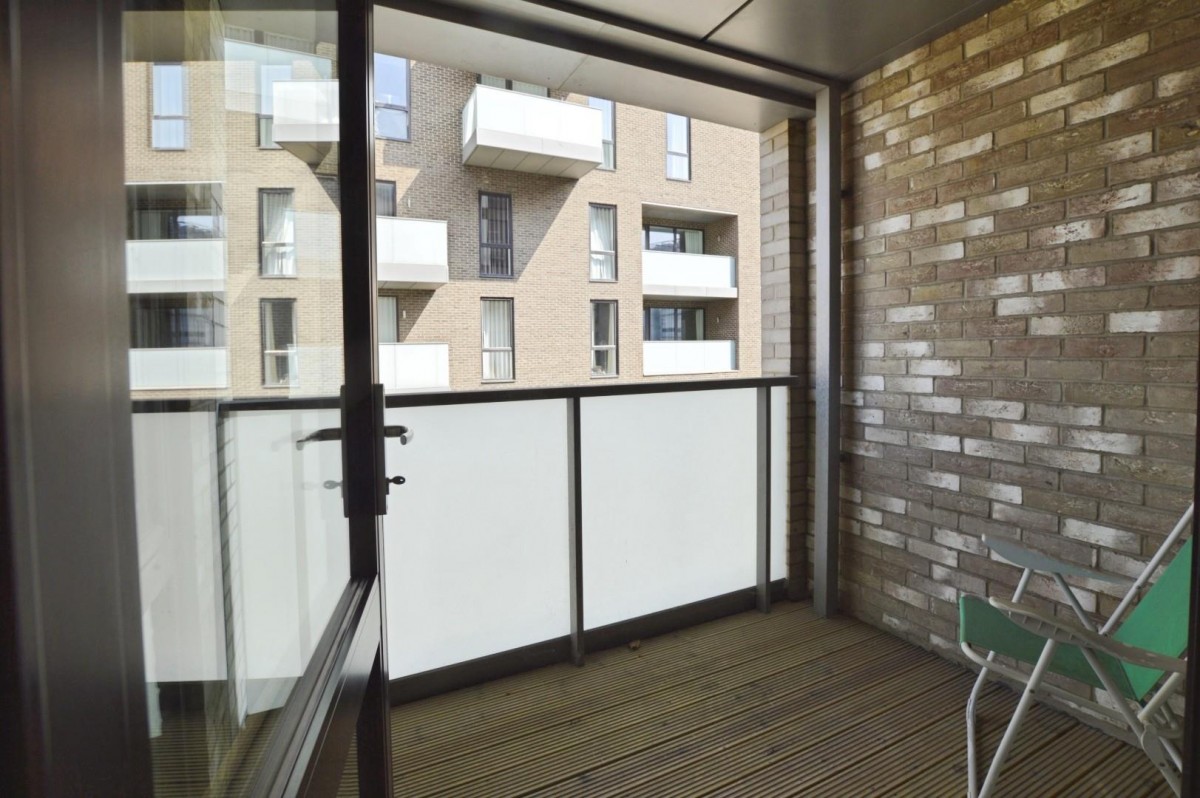 Deauville Close, London