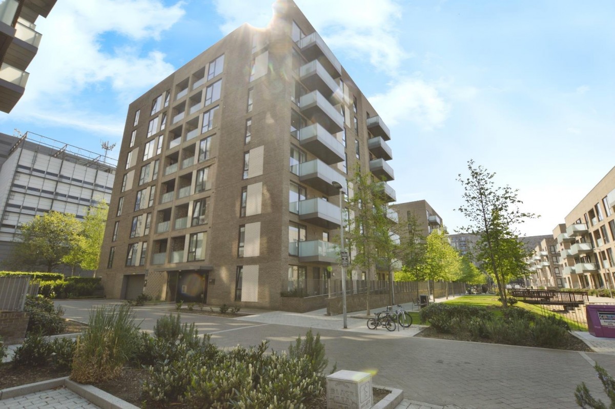 Deauville Close, London