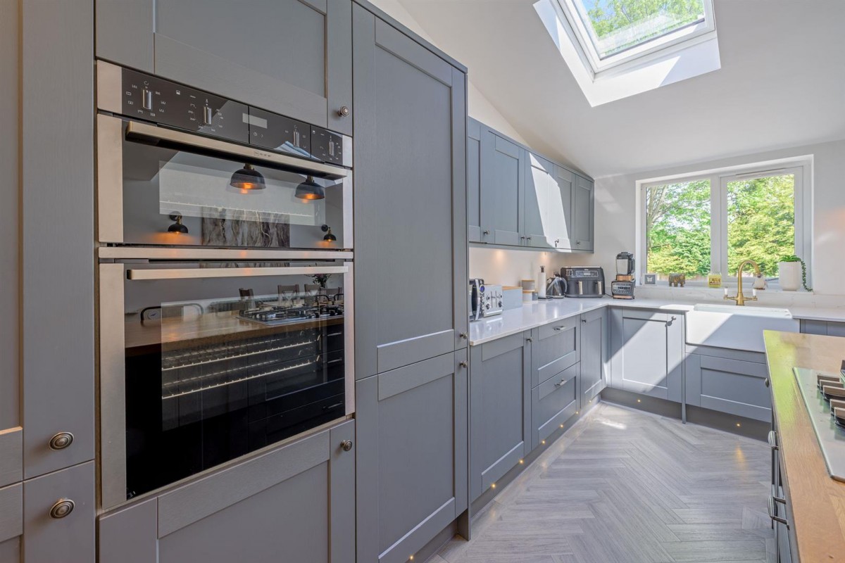 Richmond Grove, Wollaston, DY8 4SF