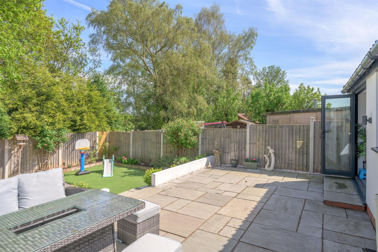 Richmond Grove, Wollaston, DY8 4SF