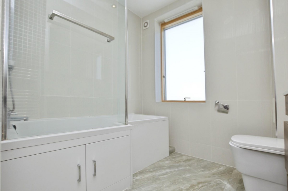 Queens Road West , Plaistow, London, E13 0PE