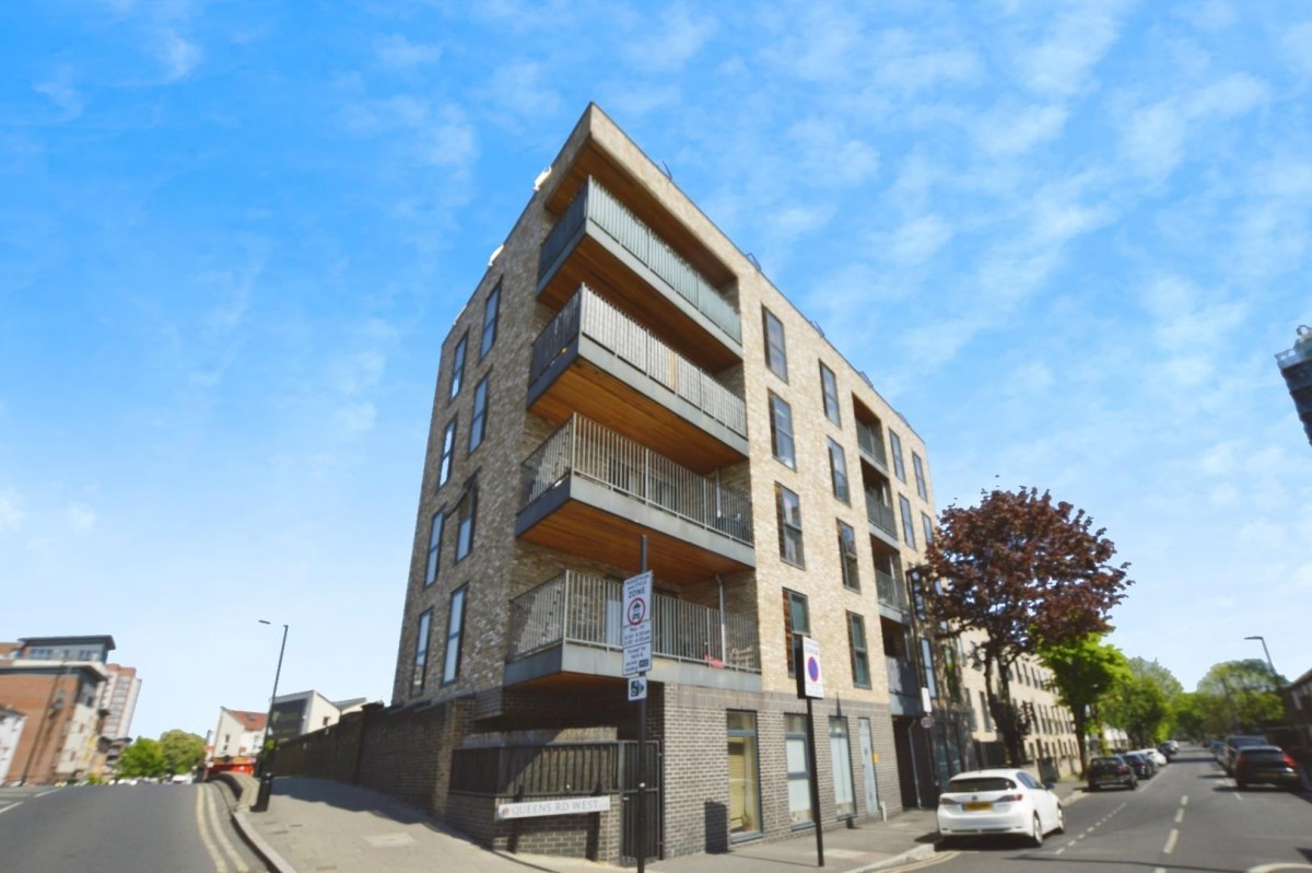Queens Road West , Plaistow, London, E13 0PE