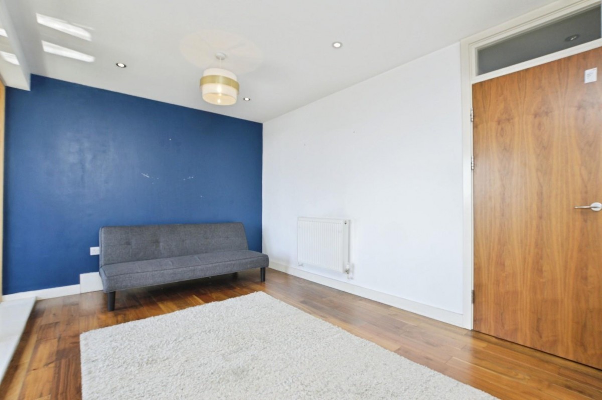 Queens Road West , Plaistow, London, E13 0PE