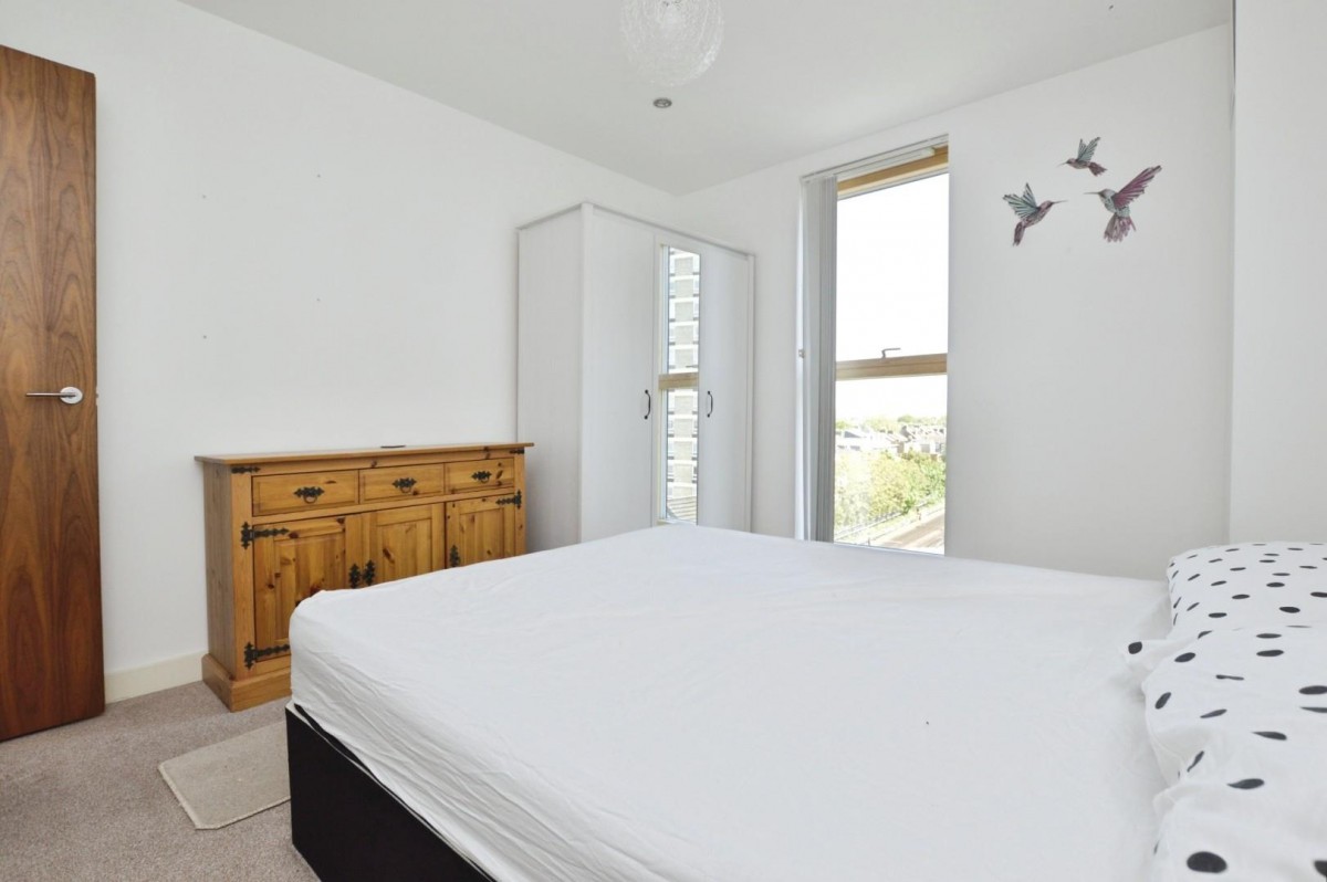 Queens Road West , Plaistow, London, E13 0PE