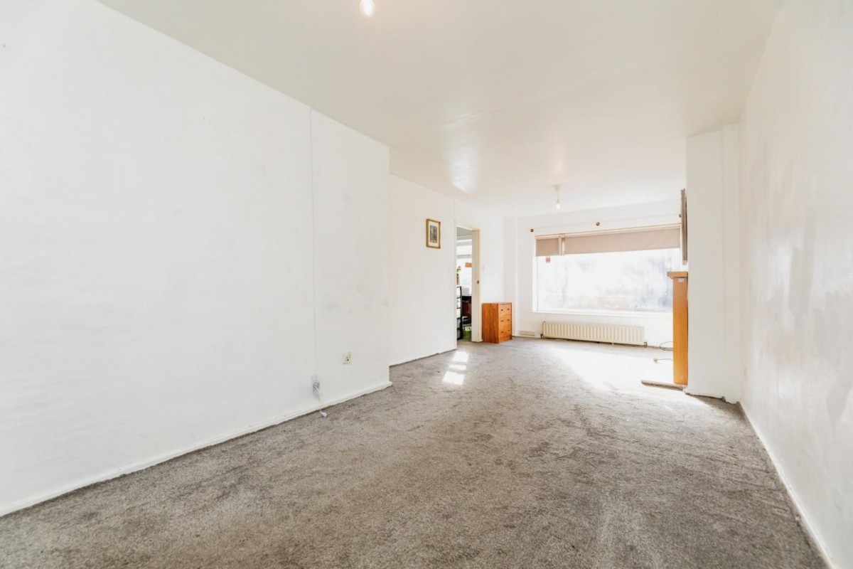 Broad Inge Crescent, Chapeltown, Sheffield, S35 1RT