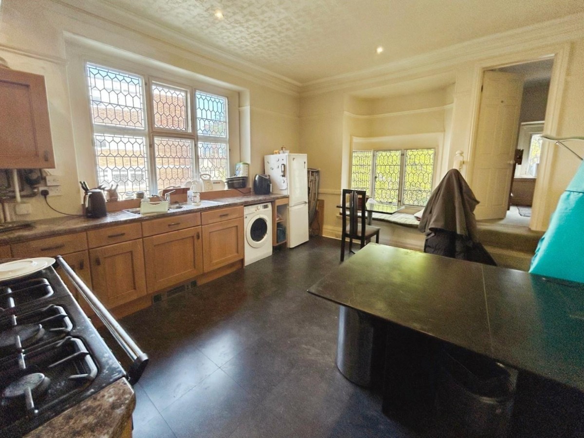 Springfield Avenue, Harrogate, HG1 2HR