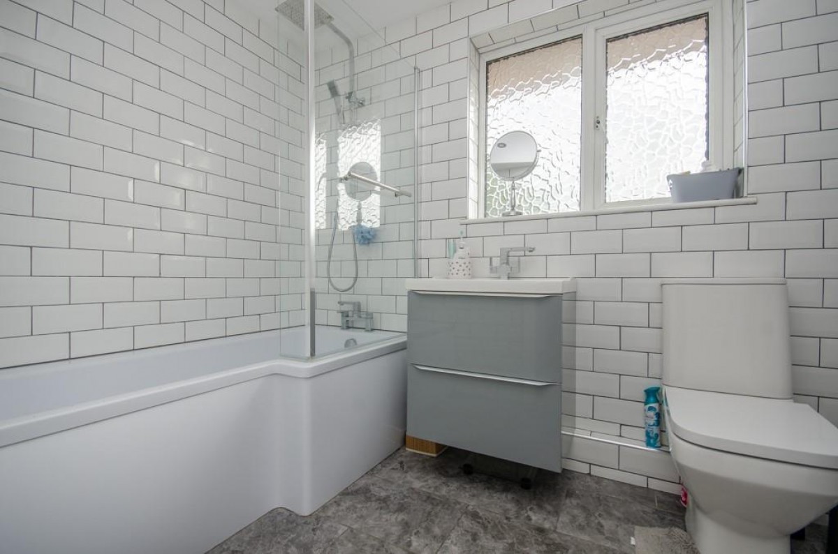 Dibden Road, Downend, Bristol, BS16 6UE