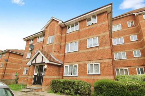 Neptune Walk, Erith