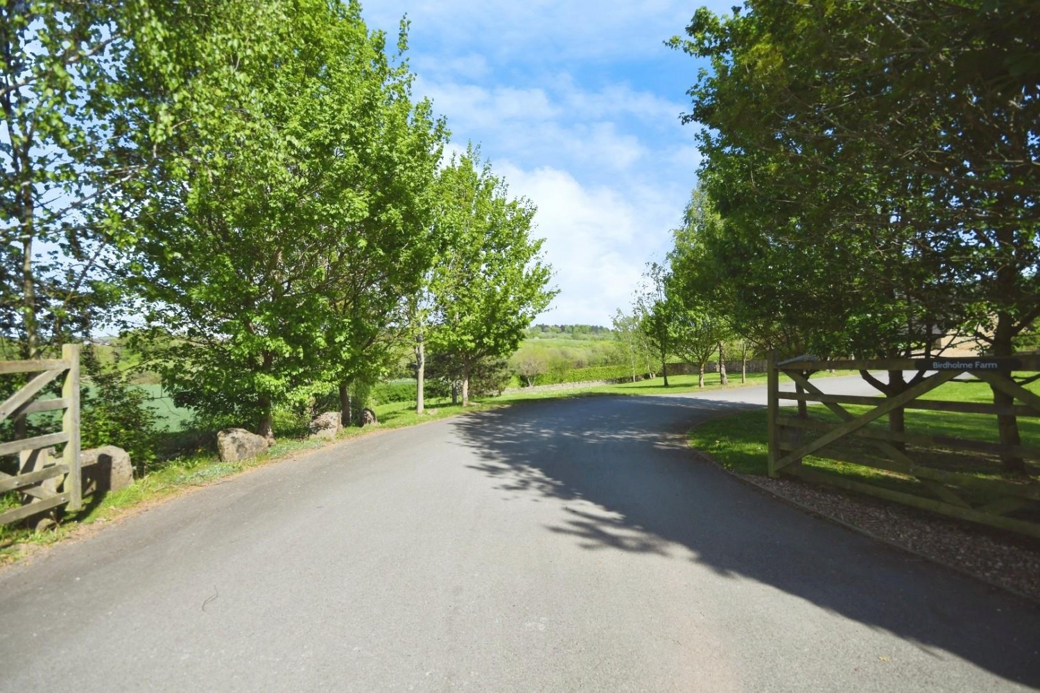 2 bedroom House for sale in The Old Stables, Birdholme Farm, Derby Road, Wingerworth, Chesterfield, S42 6LX