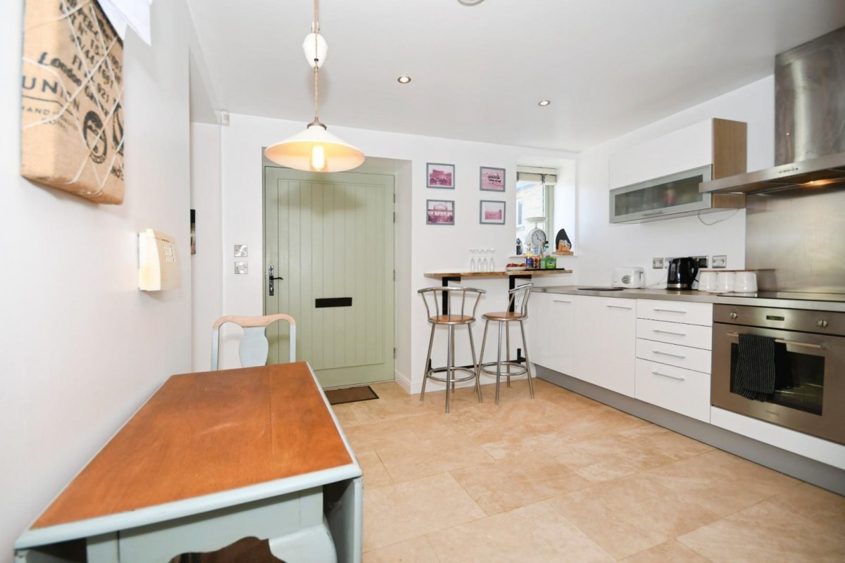 The Old Stables, Birdholme Farm, Derby Road, Wingerworth, Chesterfield, S42 6LX