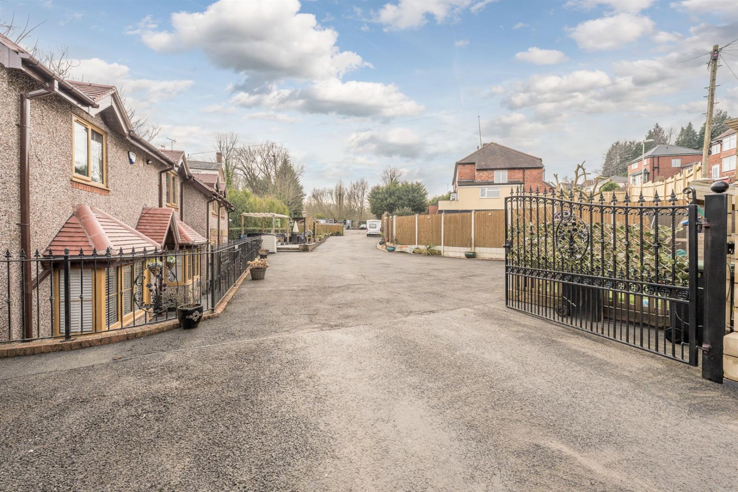 Shilton Forge, Shelton Lane, Halesowen, B63 2XE