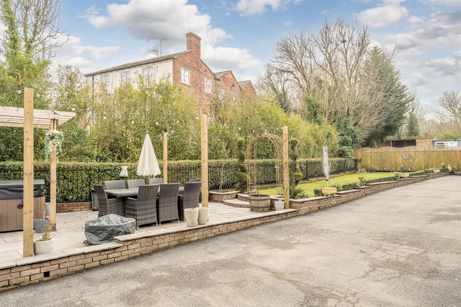 Shilton Forge, Shelton Lane, Halesowen, B63 2XE