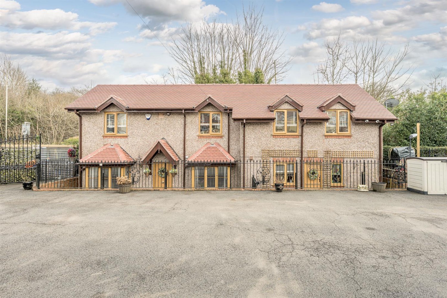 Shilton Forge, Shelton Lane, Halesowen, B63 2XE