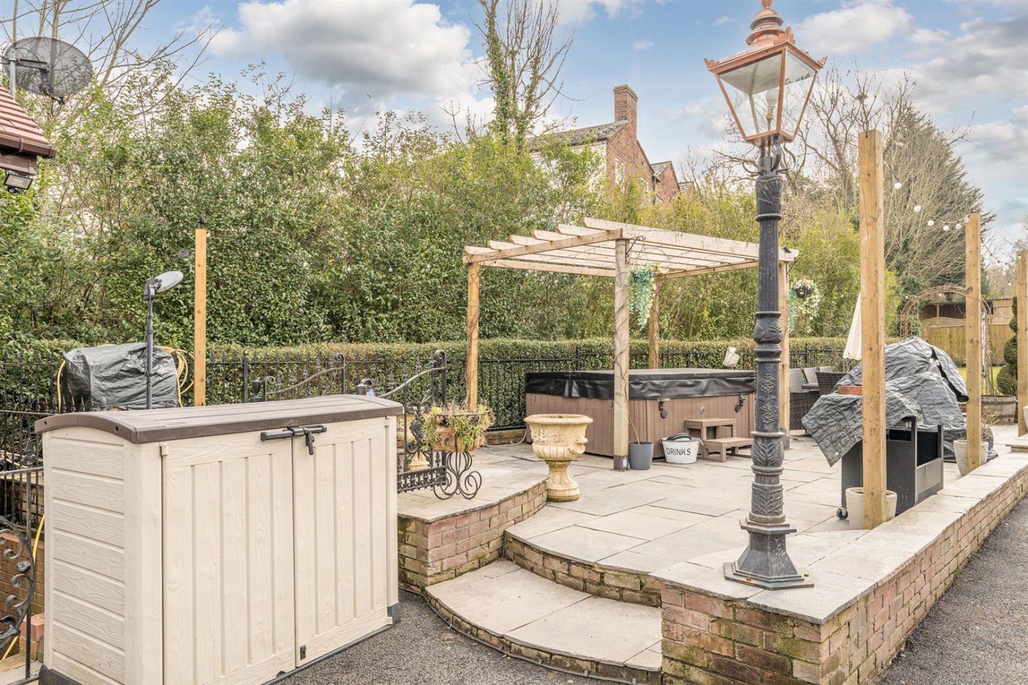 Shilton Forge, Shelton Lane, Halesowen, B63 2XE
